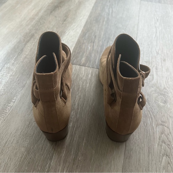 YSL Blake Jodhpur 40 boots in Suede Soho New Sigaro as seen on Kendall Jenner - Picture 12 of 15